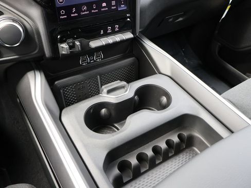 New 2026 RAM 1500 Big Horn AWD/4WD image 38