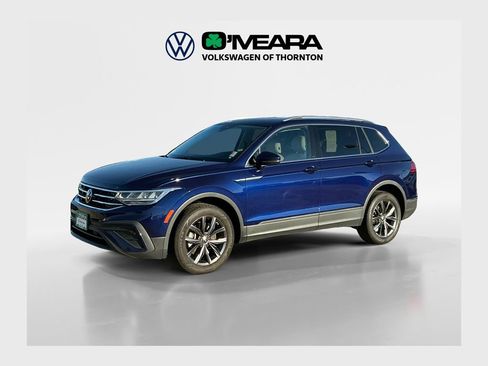 Used 2022 Volkswagen Tiguan SE w/ Panoramic Sunroof Package image 1