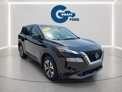 Used 2023 Nissan Rogue SV FWD image 5