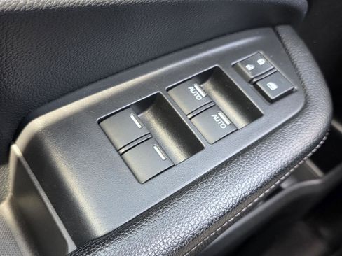 Used 2019 Honda Ridgeline Sport image 9