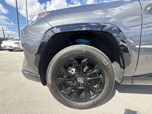 Used 2023 Toyota RAV4 XSE AWD/4WD image 10