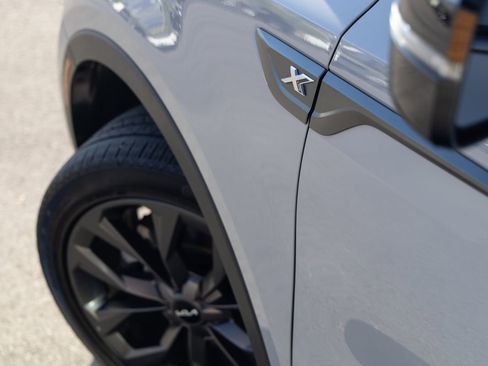 Used 2023 Kia Sorento SX Prestige image 7