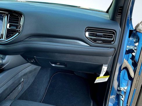Used 2024 Dodge Durango SXT image 16