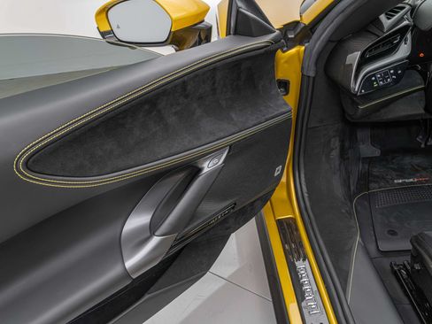 Used 2022 Ferrari SF90 Spider AWD/4WD image 35