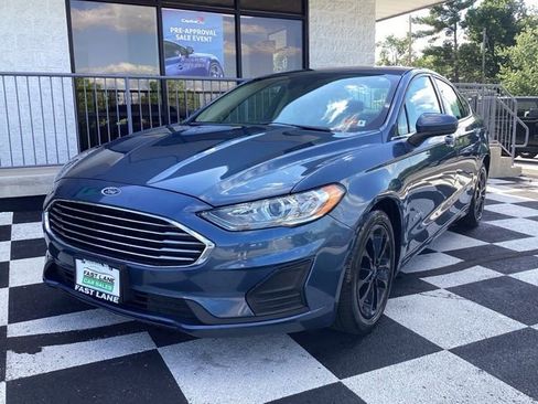 Used 2019 Ford Fusion SE FWD image 1