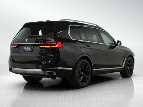 Used 2023 BMW X7 xDrive40i w/ Premium Package image 5
