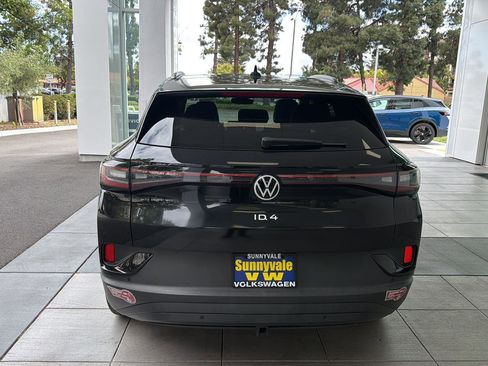 Certified 2023 Volkswagen ID.4 Pro S AWD/4WD image 4