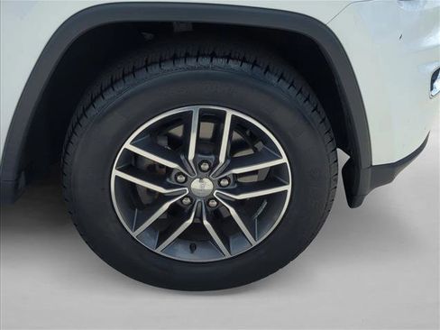 Used 2018 Jeep Grand Cherokee Limited RWD image 21