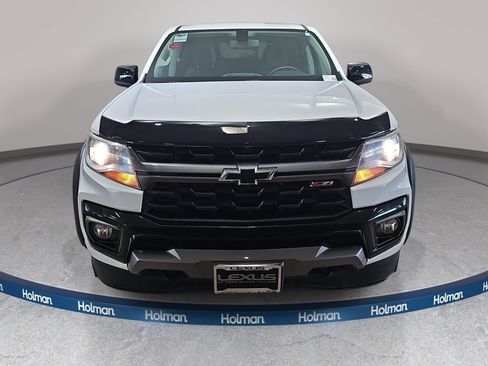 Used 2022 Chevrolet Colorado Z71 AWD/4WD image 3