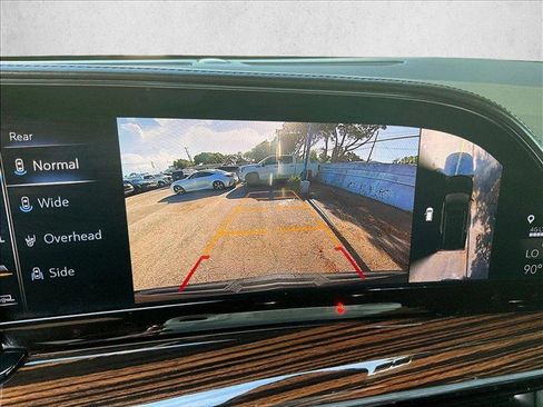 Used 2021 Cadillac Escalade ESV Premium Luxury w/ Driver Assist Tech Package AWD/4WD image 23