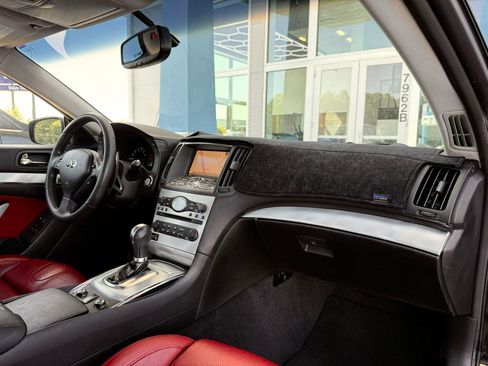 Used 2011 INFINITI G37 IPL RWD image 23