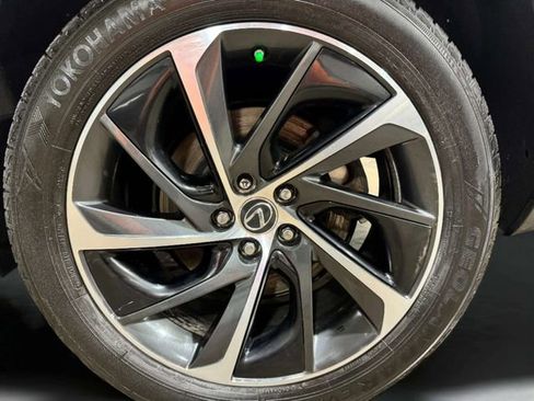 Used 2018 Lexus RX 450h w/ Luxury Package image 34