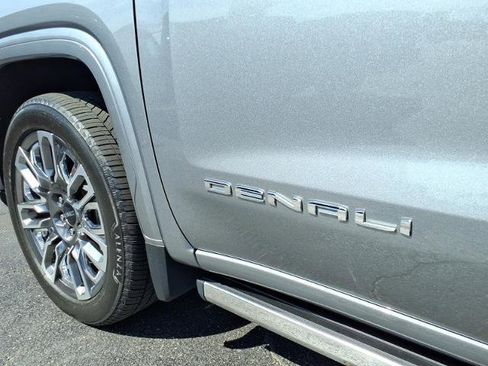 Used 2024 GMC Sierra 1500 Denali Ultimate AWD/4WD image 11