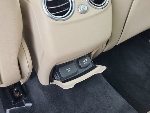 Used 2016 Mercedes-Benz GLC 300 4MATIC image 26