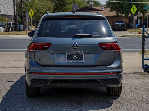 New 2024 Volkswagen Tiguan SE R-Line image 5