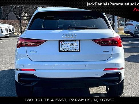 Used 2024 Audi Q3 2.0T Premium Plus image 4