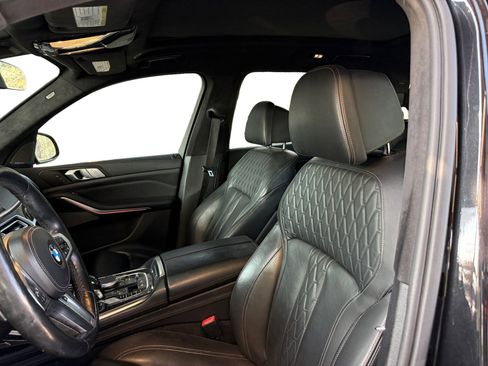 Used 2019 BMW X7 xDrive40i w/ M Sport Package AWD/4WD image 10