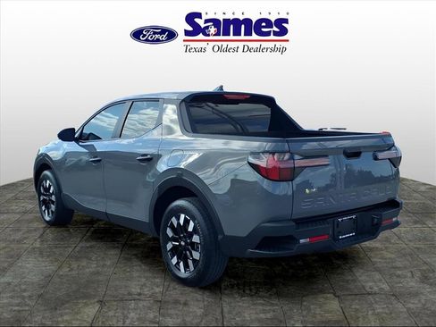 Used 2025 Hyundai Santa Cruz SE image 6