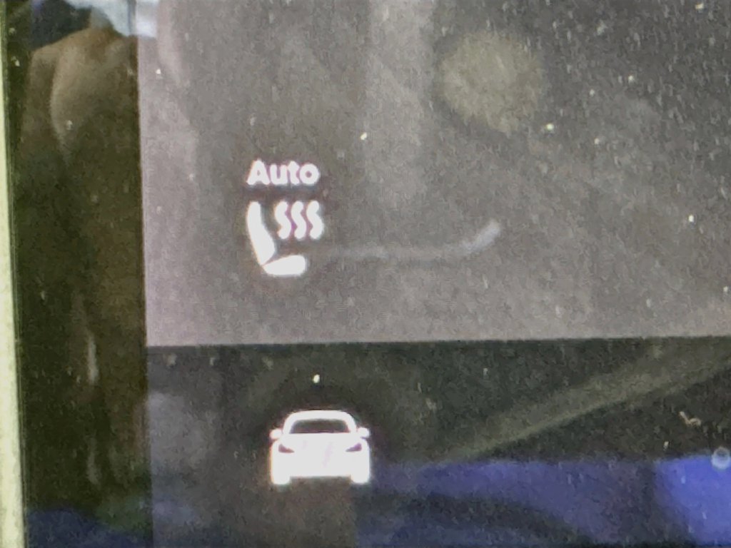 Used 2021 Tesla Model Y Long Range AWD/4WD image 22