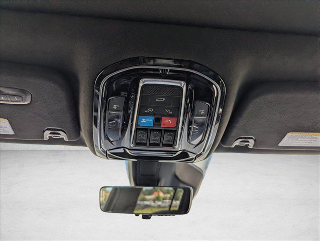 Used 2023 Jeep Grand Wagoneer L Series II AWD/4WD image 23