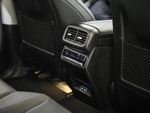 New 2026 Mercedes-Benz GLE 350 4MATIC image 19