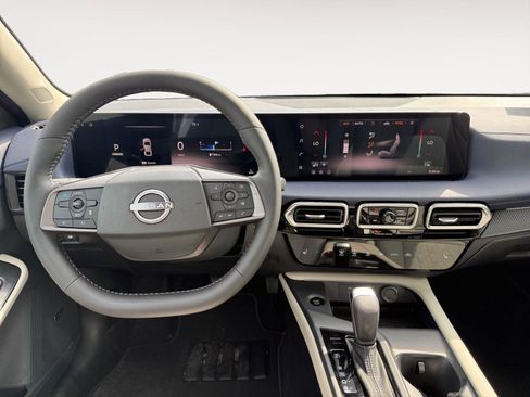 New 2026 Nissan Sentra SL FWD image 13