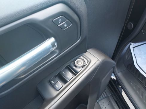 New 2026 Chevrolet Silverado 1500 Custom AWD/4WD image 11