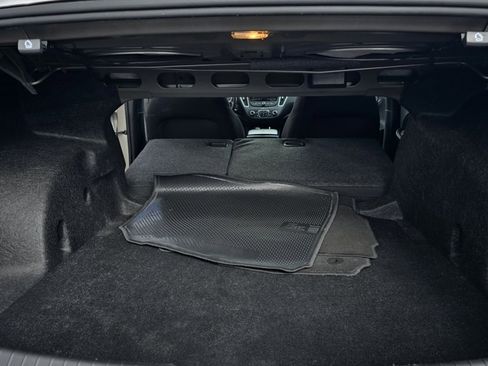 Used 2022 Chevrolet Malibu LT w/ Sport Edition image 15