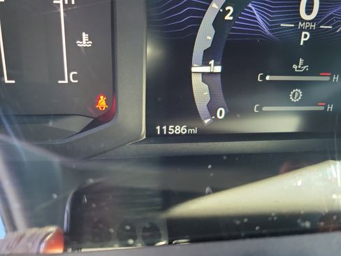 Certified 2025 Toyota Tacoma SR5 image 20