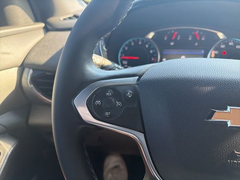 Used 2024 Chevrolet Traverse LT FWD image 32