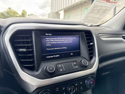 Used 2020 GMC Acadia SLT image 35