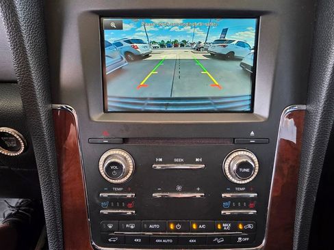 Used 2015 Lincoln Navigator 4WD image 18