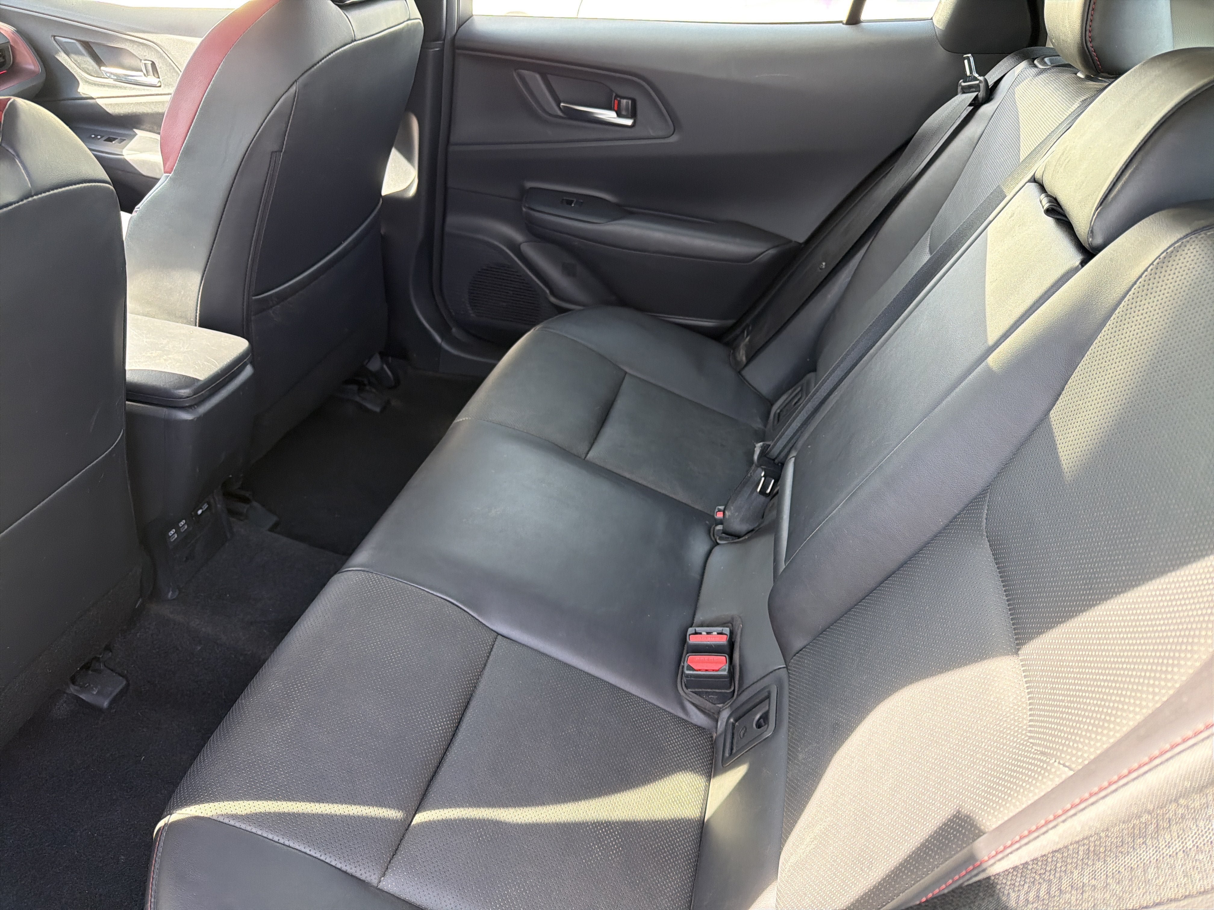 Used 2024 Toyota Prius Prime FWD image 22