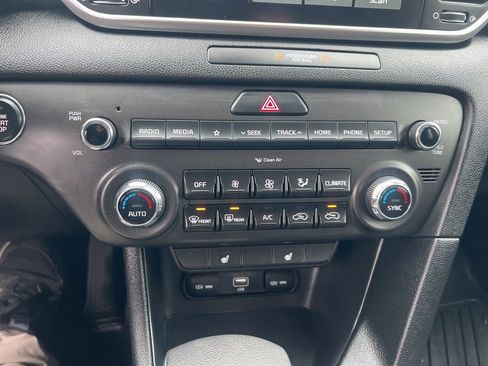 Certified 2022 Kia Sportage LX w/ LX FWD Value Edition Package image 53