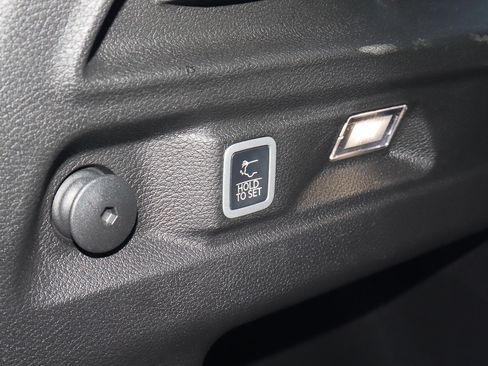 Used 2025 Jeep Grand Cherokee L Altitude image 20