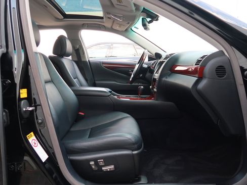 Used 2008 Lexus LS 460 image 33