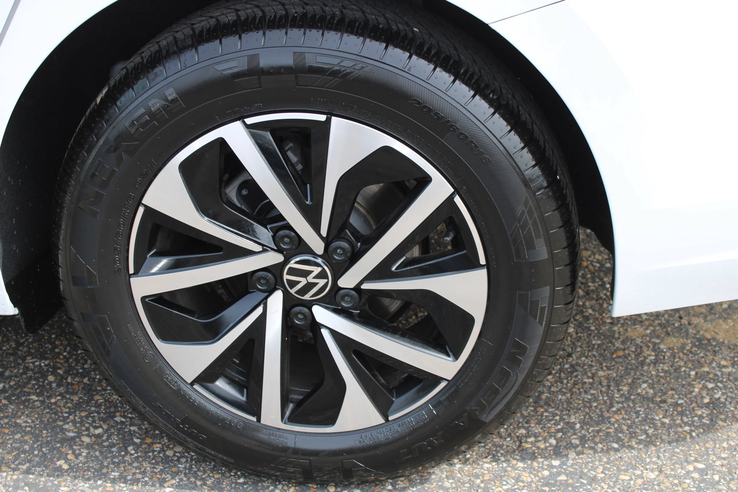 Used 2026 Volkswagen Jetta S FWD image 31