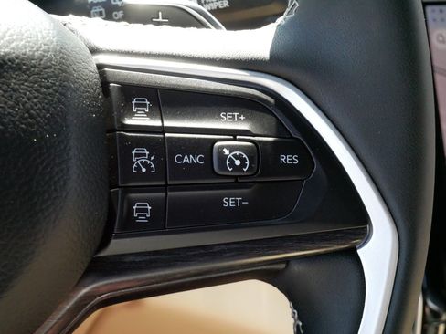Used 2022 Jeep Grand Cherokee Limited 4xe AWD/4WD image 25