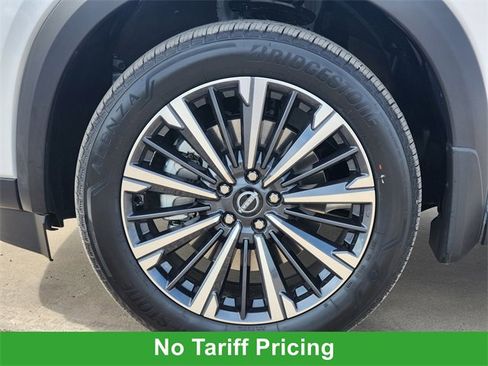 New 2026 Nissan Pathfinder Platinum image 8