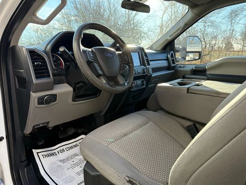 Used 2020 Ford F250 XLT image 16