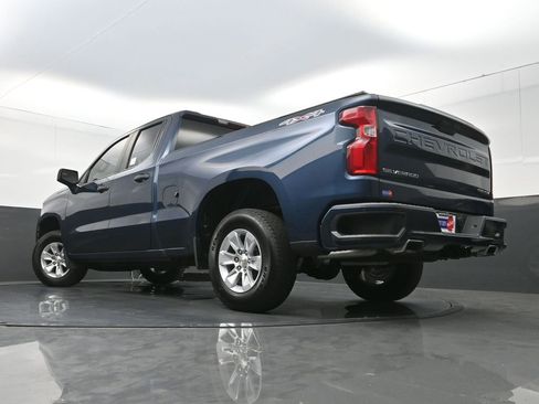 Used 2019 Chevrolet Silverado 1500 Custom w/ Custom Convenience Package AWD/4WD image 23