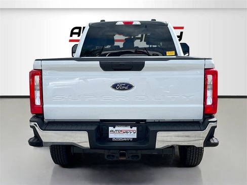 Used 2023 Ford F250 XL w/ XL Chrome Package image 6