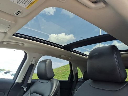 Used 2022 Ford Edge SEL w/ Convenience Package AWD/4WD image 15