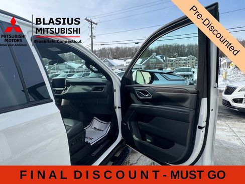 Used 2023 Chevrolet Tahoe Z71 w/ Luxury Package AWD/4WD image 38