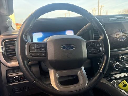 Used 2023 Ford F250 Lariat w/ Lariat Ultimate Package image 6