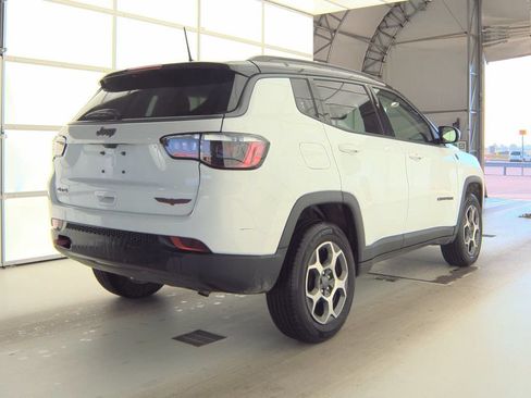 Used 2022 Jeep Compass Trailhawk w/ Trailhawk Convenience Group AWD/4WD image 6