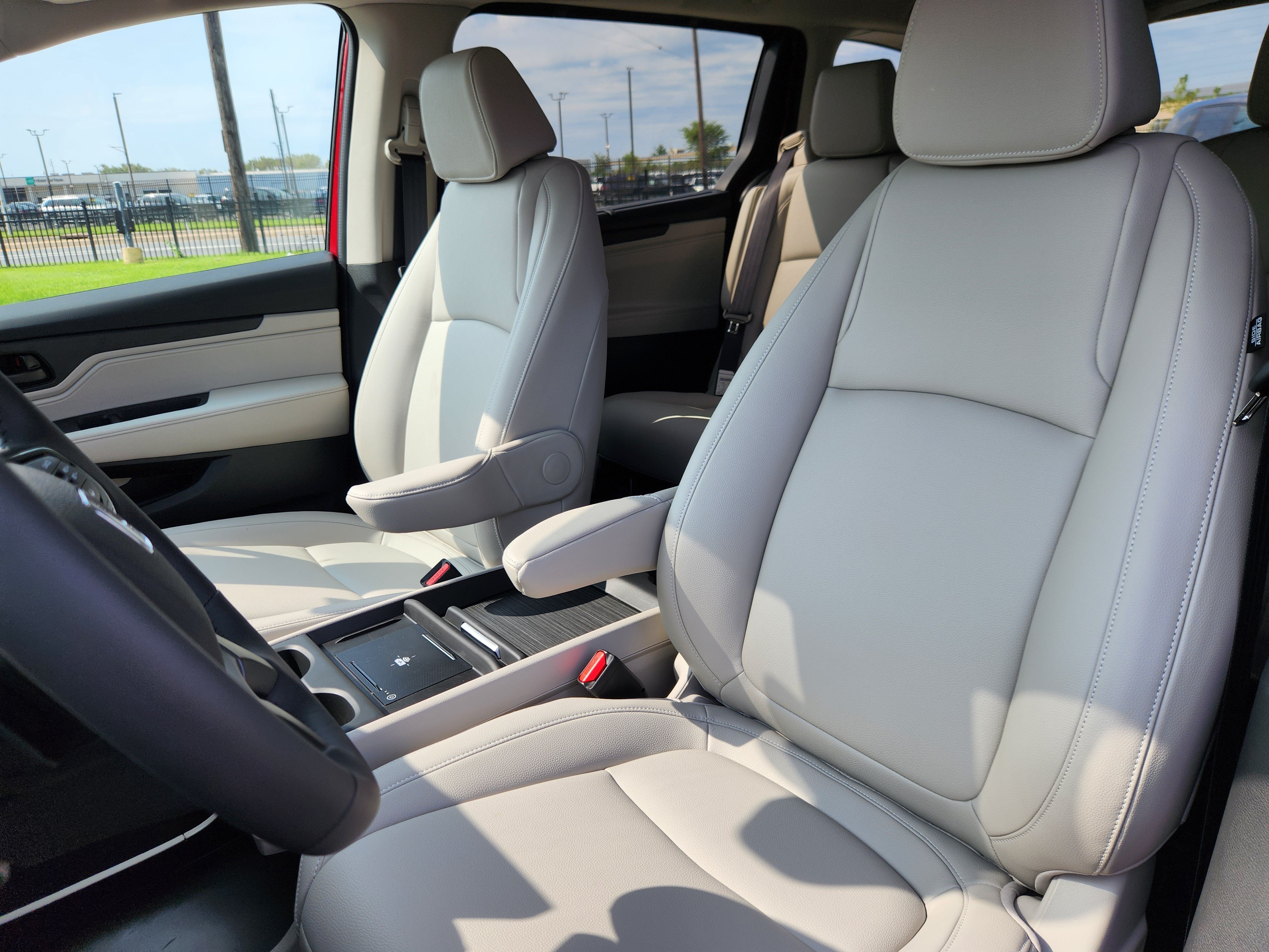 New 2027 Honda Odyssey EX-L image 8