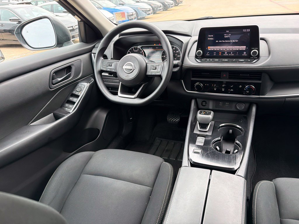 Used 2024 Nissan Rogue S FWD image 19