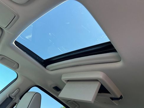 Certified 2025 Honda Odyssey Touring image 21