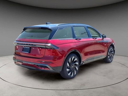 New 2026 Lincoln Nautilus Reserve w/ Jet Appearance Package AWD/4WD image 9